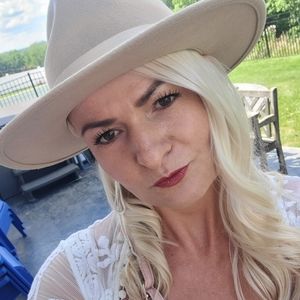 Meet your Posher, Noreen